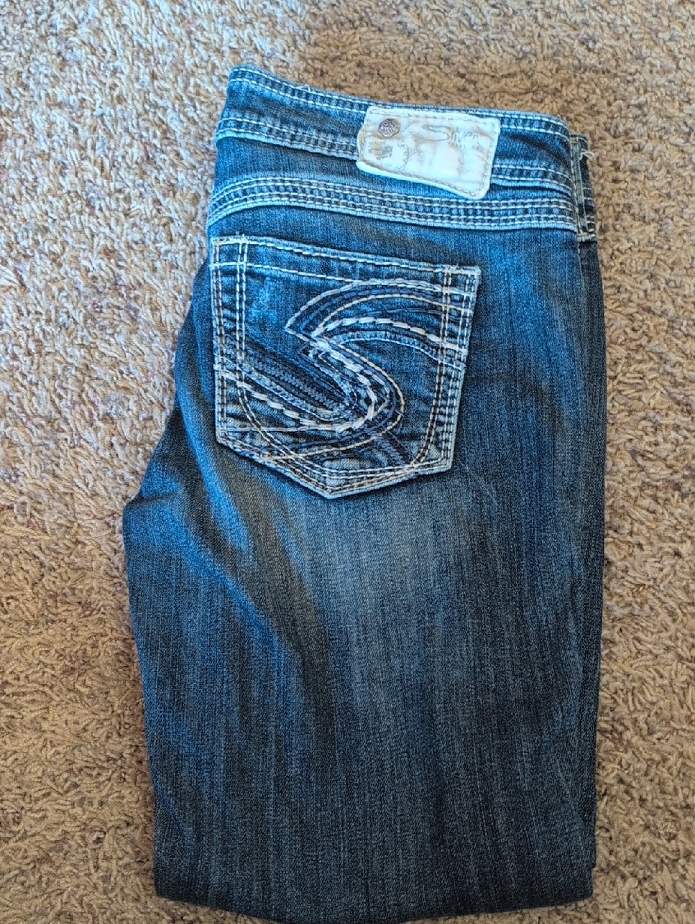 Silver Jeans Women's Cropped Ankle Denim Jeans in Dark Blue Wash